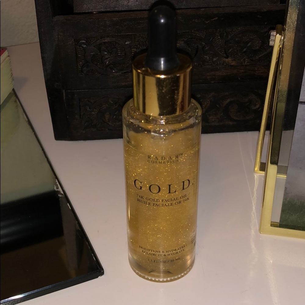 Radar Cosmetics 24k gold facial oil
